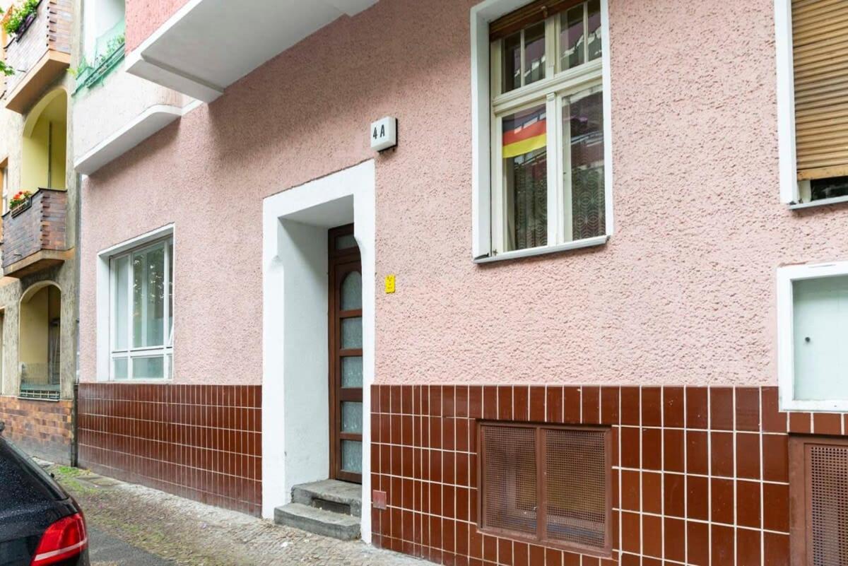 Cozy 2 Room Apartment Next To Hermannstrasse Berlin Exterior photo
